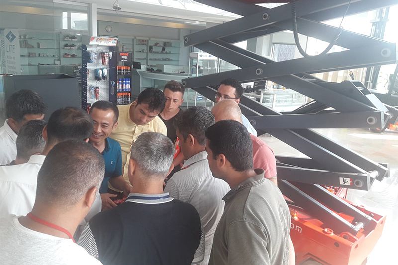 التدريب والتمكين الاحترافي